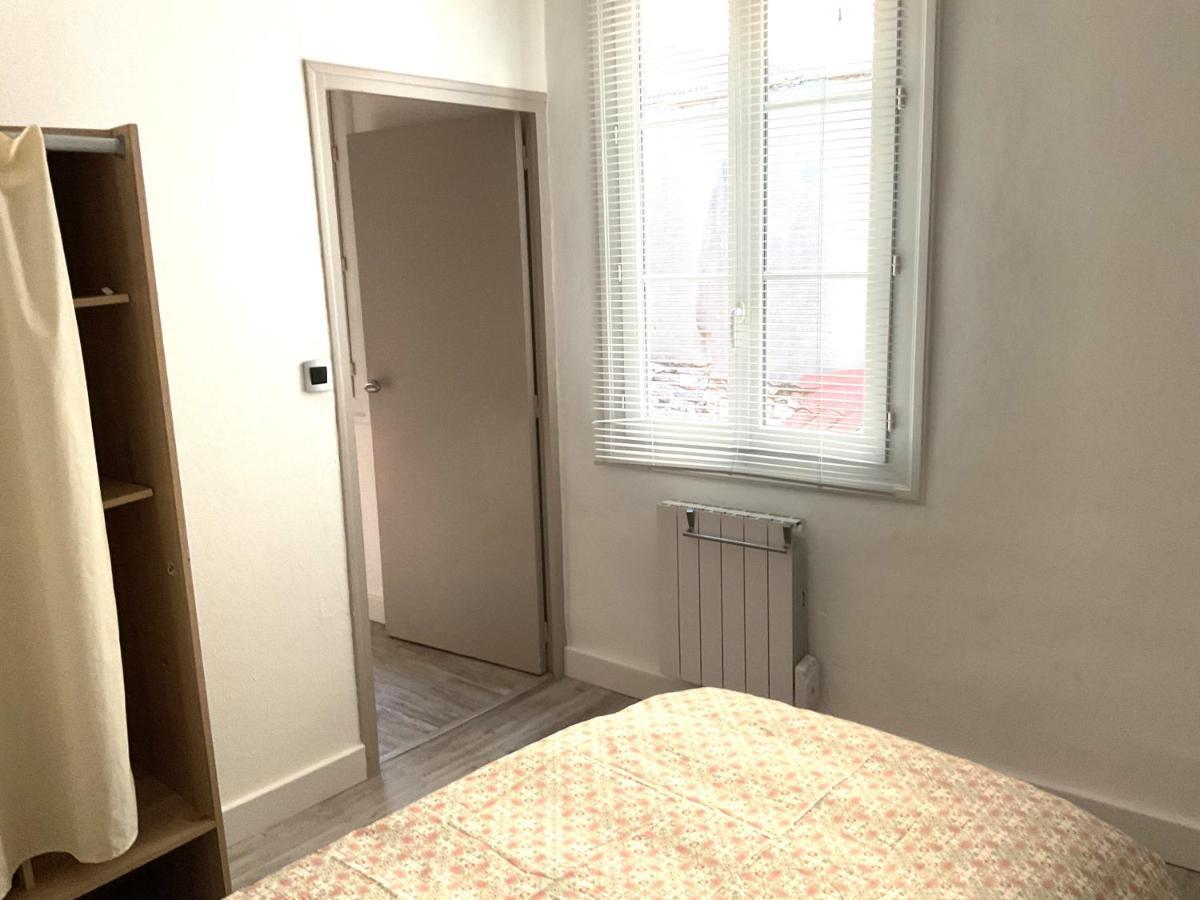 ニームPlace Aux Herbesアパートメント エクステリア 写真